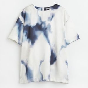 H&M Cloudy Smooth Blouse